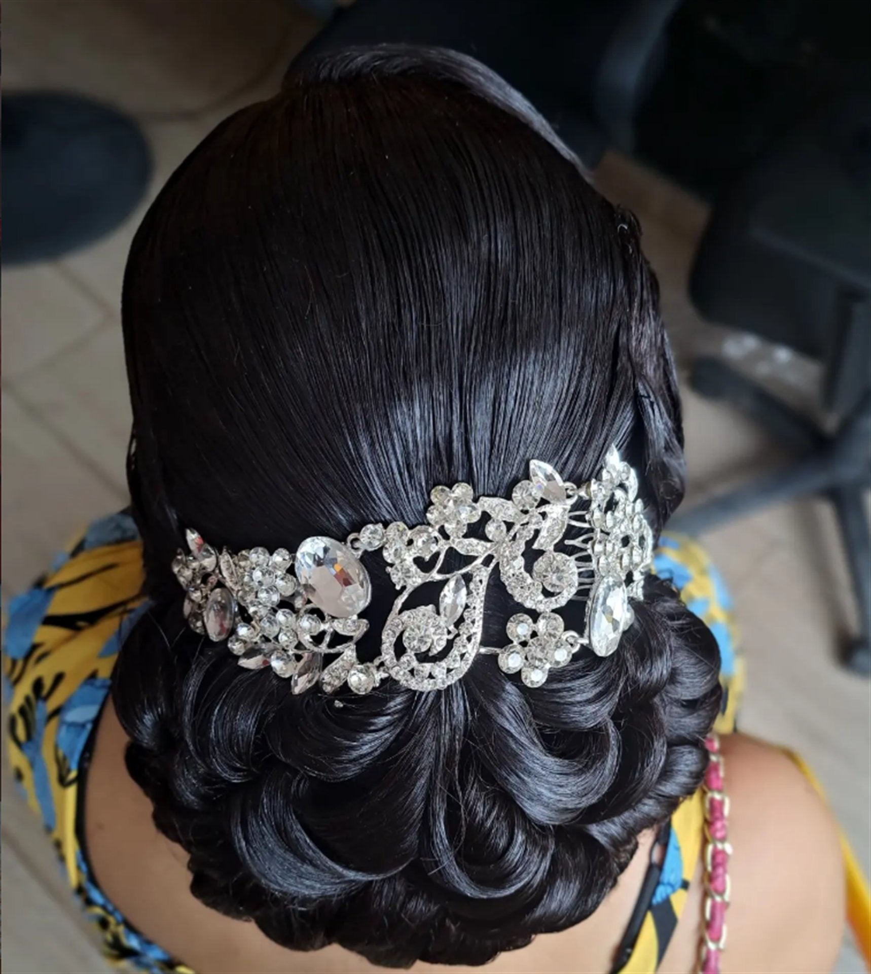 Diamond chignon